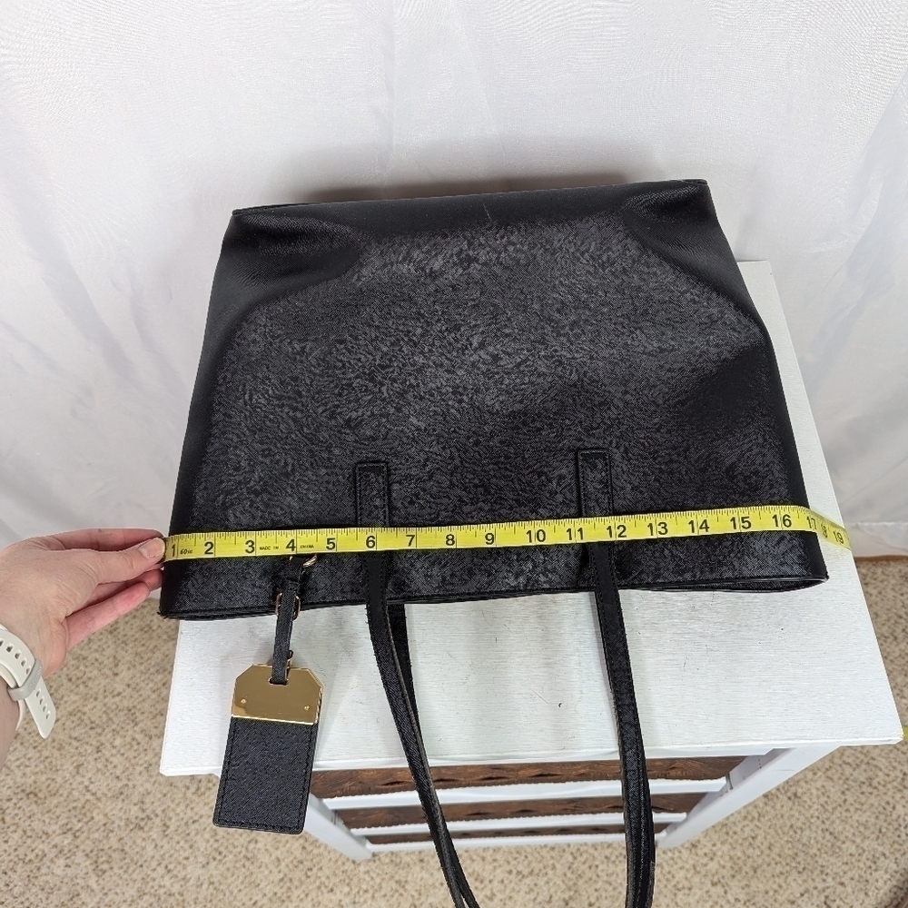 Marc Jacobs Saffiano Black Leather Luggage Tag Shoulder Tote Bag - Picture 9 of 13